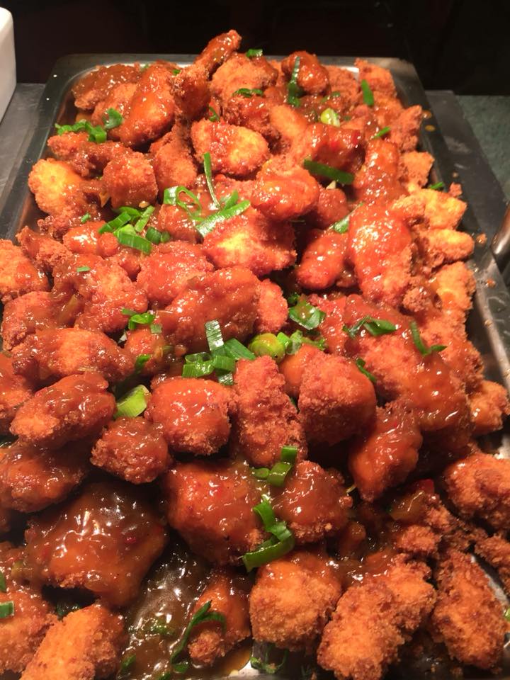 uChefuk's tweet image. I made orange chicken, naughty! mainly because i saw it on #BigBangTheory. With local ingredients where possible. It's pure filth and everyone loves it.
