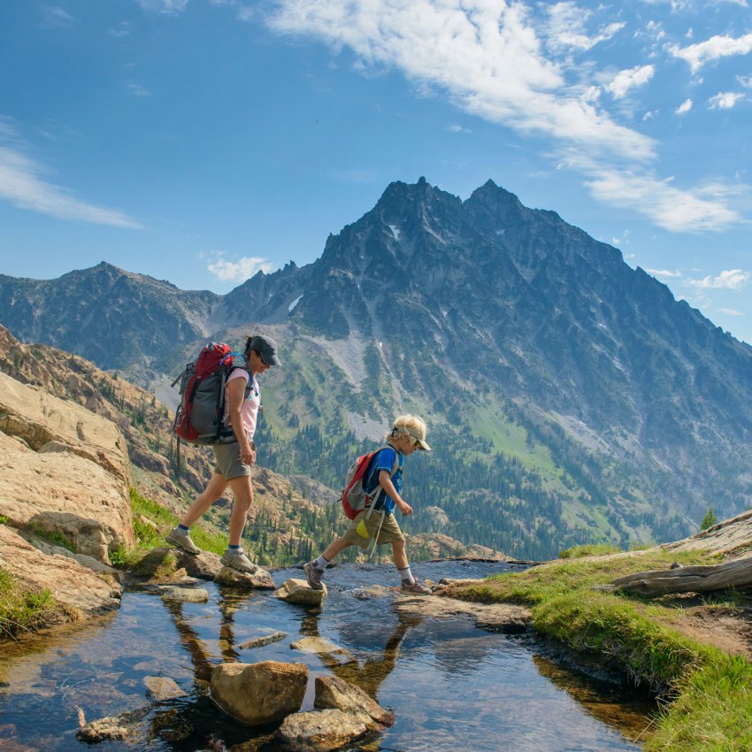 goodgranolaco's tweet photo. Hiking and hiking with kids are two completely different days out! Check out these tips if you're planning on bringing little ones on your next trip to the hills #familyhike #kidsactivities #dailyadventure #hiking https://t.co/KSbwoNhP6v https://t.co/QRmpH53FZl