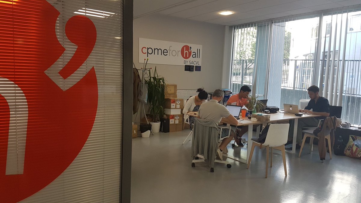 LauriolBen's tweet photo. #innovation La visite de @CPMErhone ce matin directement dans leurs locaux. Avec l'intervention de @Joby_Pepper et de @iGuideUapp pour nous présenter leurs #startup. https://t.co/liPIszoLPf