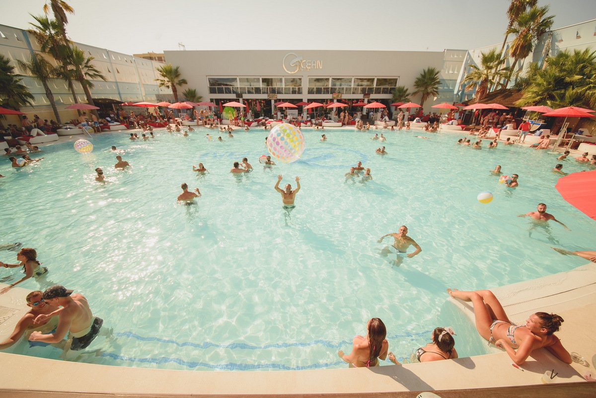 ¡Los martes pueden ser muy divertidos!

Ven hoy y te demostraremos como 😉

#ThePerfectSummer ☀️🌴🍹