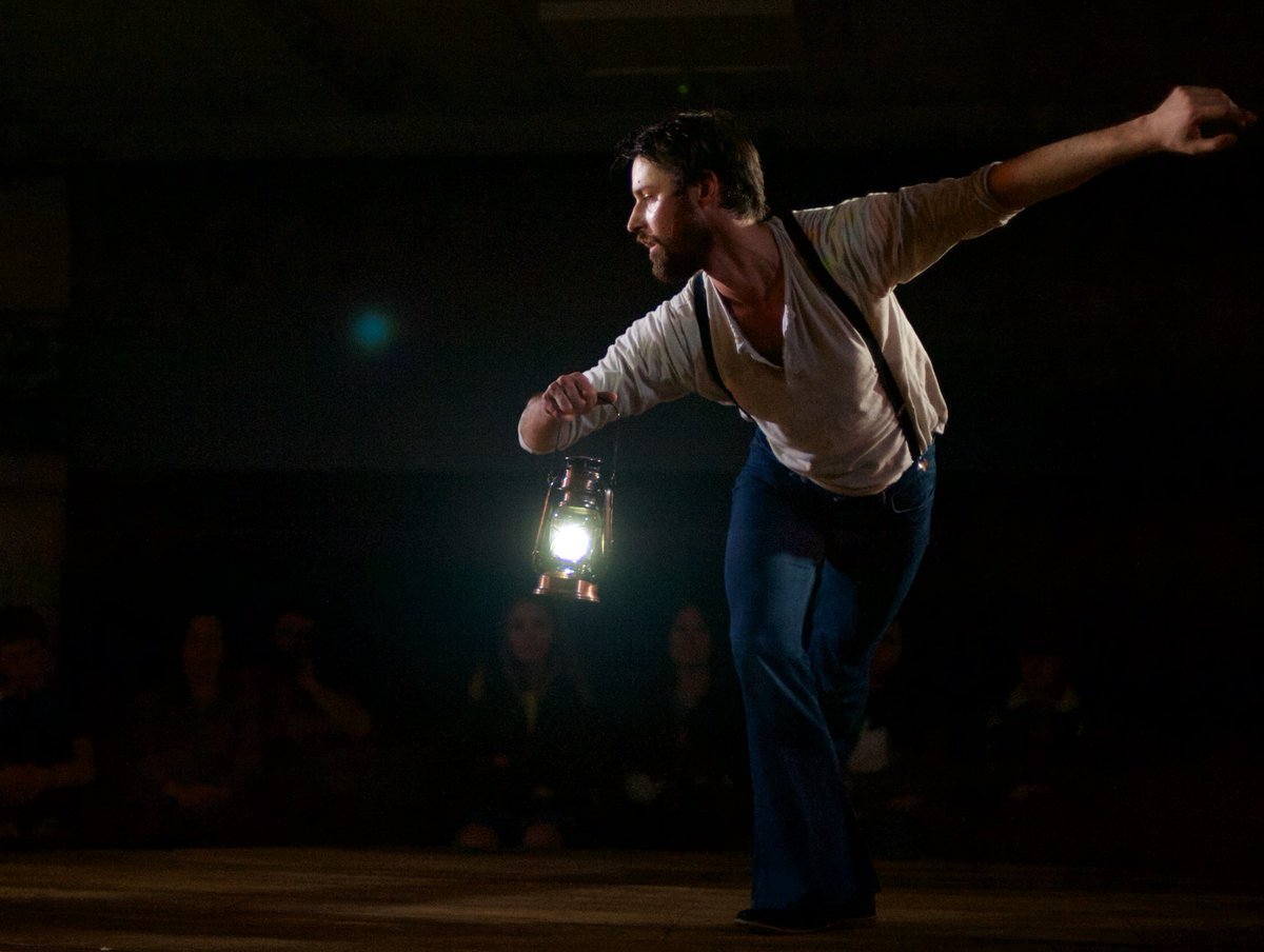 BlaizeArts's tweet photo. TONIGHT folks! Get yourself down to Wroot Village Hall,
Tue, 18 Sep, 7.30pm,
Tele – 01302 771802
@bgroupdance and @YourOldChina are waiting to whisk you away to a lighthouse where strange things happen. This is a fantastic show, way better than owt on the box. @voiceoflincs https://t.co/joPKF6cjSz