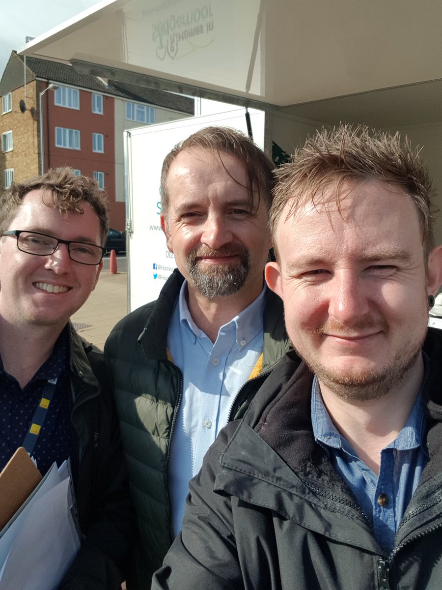 HISSimonW tweet media