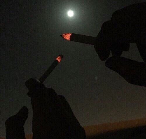 AnthonyLeodones's tweet photo. 2 cigs. Nice talks https://t.co/BKWuMs3uXa