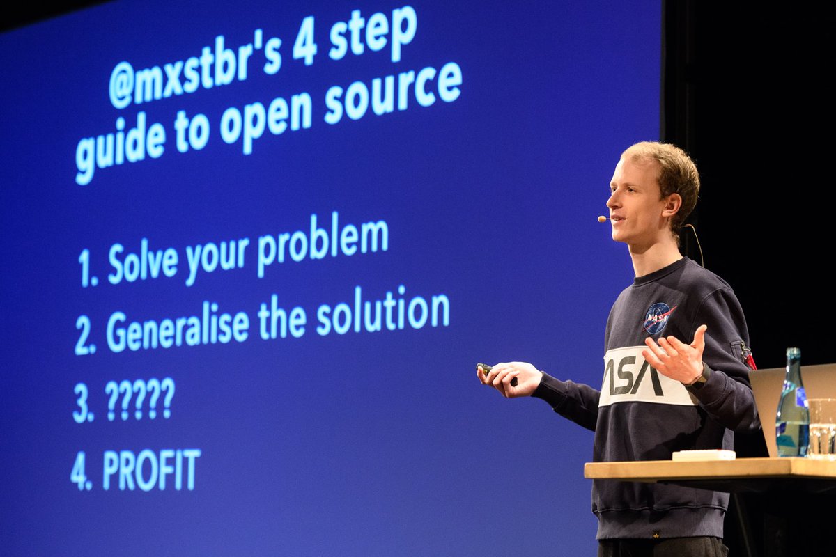 AgentConf's tweet photo. @mxstbr about open source
#AgentConf18 https://t.co/xBU1xwaSiZ