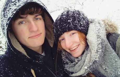 Mid_Hona's tweet photo. Et hop 2 ans et demi de bonheur et d'amour intense ! Ah oui et on habite ensemble depuis 1 an maintenant 😌💕
#WeMetOnTwitter https://t.co/wi19nwwaCi