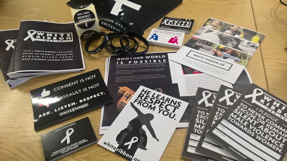WhiteRibbonBfd's tweet photo. We're getting ready for the #UBUWeek Fresher's Fair at @UniofBradford tomorrow.
Whether you're new to #Bradford, or 'born n bred', come have a chat about how we can ALL help to #EndMaleViolenceAgainstWomen
#WhiteRibbonUK
@bradfordmdc
@BfdDistrict_CSP https://t.co/u7bpA1HAK9