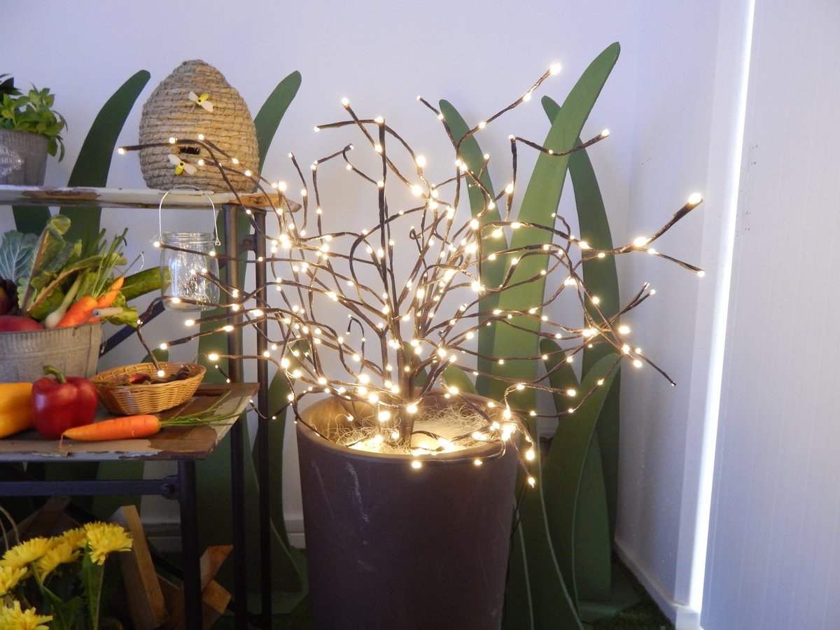lucidinatalecom's tweet image. L'estate è ormai agli sgoccioli e la stagione fredda si avvicina. Inizia a pensare a come riscaldare l'atmosfera con le luci a led di LuciDiNatale!
 _ 
lucidinatale.com _ goo.gl/uKm4TX 
_ 
#lucidinatale #led #luciled  #light #lights #ledlights  #homedecor