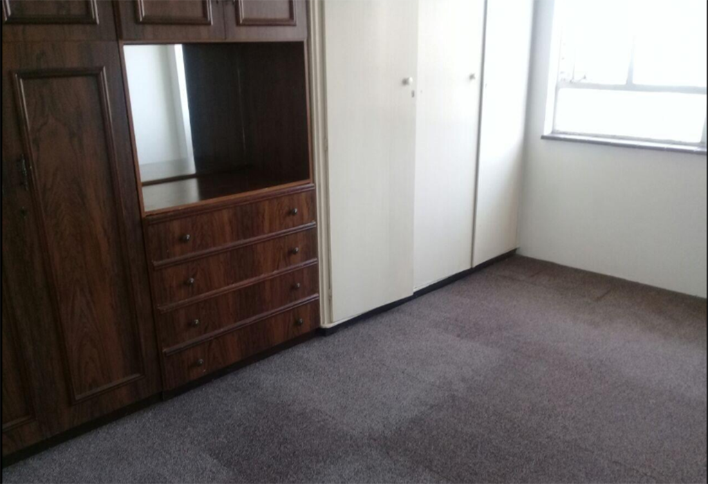 propertInSA's tweet photo. 2 Bedroom Apartments / Flat for Sale in Umbilo
Cosy location
A welcoming 1.5 beds with en suite (1 bath), open lounge, newly renovated kitchen with built-ins &amp; washing machine fittings.
For more visits: https://t.co/Z0SWWp3TIO
#properties #houses #sale #apartment #flats https://t.co/AsIv45nx0n