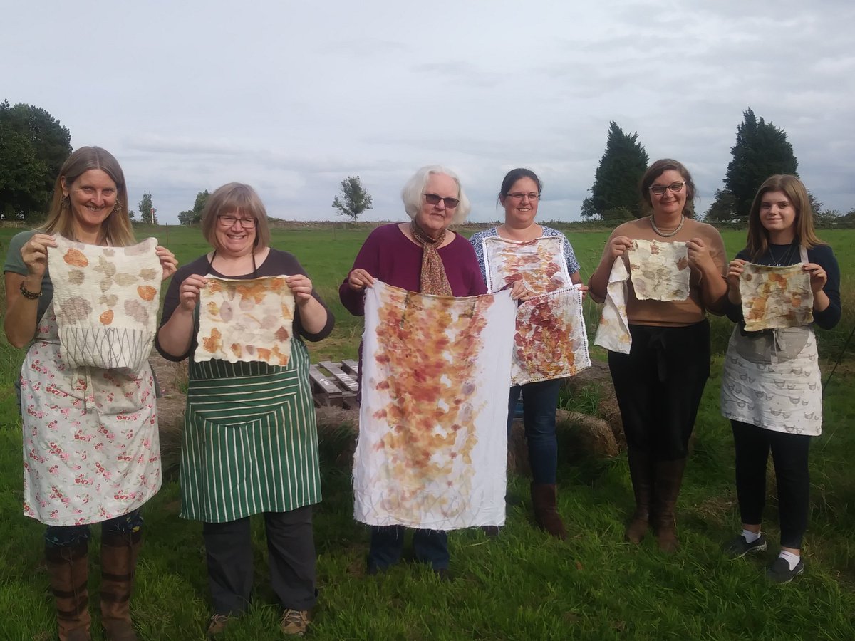 So proud of all these wonderful women😄 What an amazing day of Felt making &amp; eco dyeing🌿🍀🍁