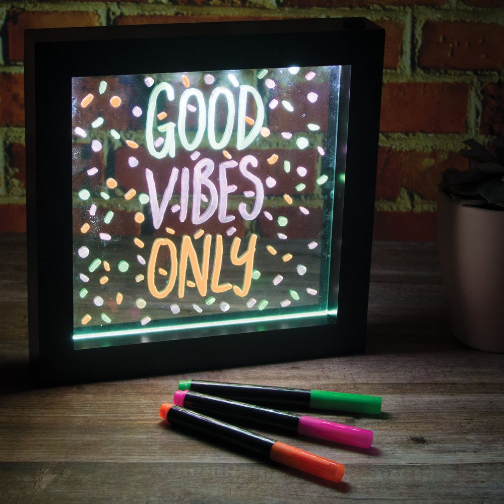 Shopocoshop's tweet photo. We’re feeling the neon vibes this Tuesday with our bestselling Neon LED writing frame that’s back in stock this week! Sharing good vibes only! 👍🏻👊🏻🙌🏻 Shop here: https://t.co/OzlIAROqjI #tuesdaymotivation #tuesday #goodvibes #goodvibesonly #goodvibesalways #shopocoinspo https://t.co/bBiso10M6k
