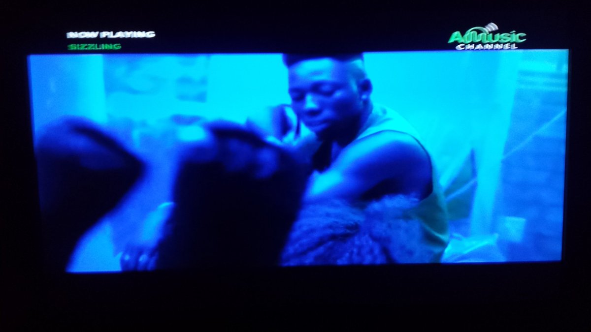 MMLTPromotions's tweet photo. #Sizzling on AMCTV #Nowplaying @its_limerick #RuffPlay cc @olamide_YBNL @Olaitan_MM https://t.co/7Ih9sDPmqm
