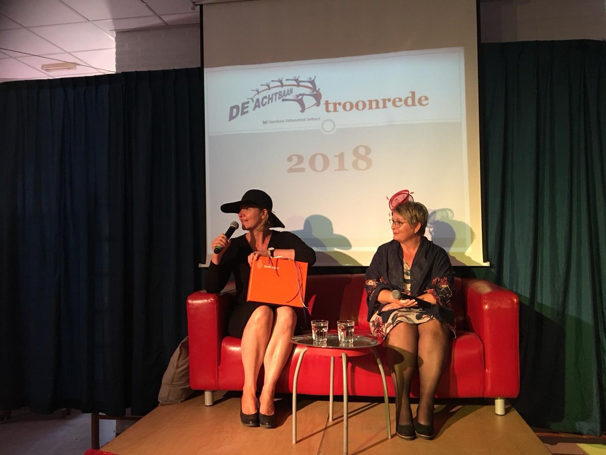 De jaarlijkse 8baan troonrede. #hoedjesdag