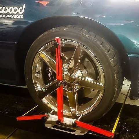 QTAlignment's tweet image. #QuickTrickTuesday
#QuickTrickAligned driver @bigbuds1, getting his Camaro straightened up. 

The QuickTrick Xtremes reliability, and versatility making it a favorite amongst track warriors, stanced show cars, and all DIY mechanics alike. Find yours at quicktrickalignment.com