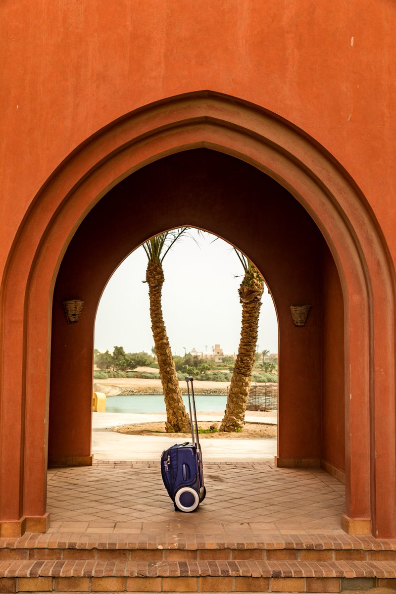 @BillKennedyPhoto's G-RO makes a great addition to this beautiful Egyptian scenery. Thanks for sharing this great image with us!