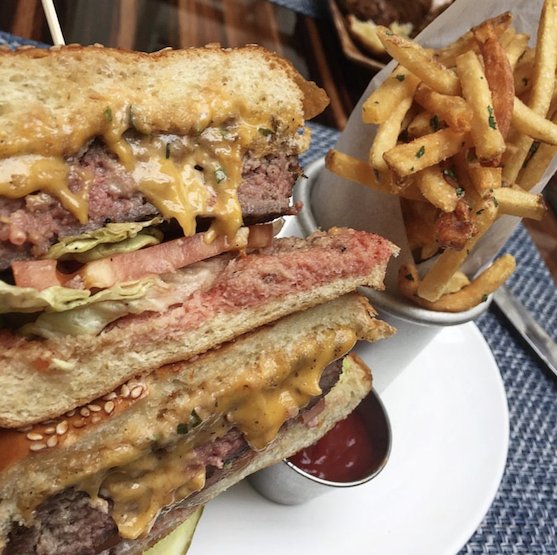 BLTPrimexDB's tweet image. Happy National Cheeseburger Day from BLT Prime by David Burke! Our P.O Dry Aged Burger will for sure satisfy your cheeseburger craving! | @ little_jackjack