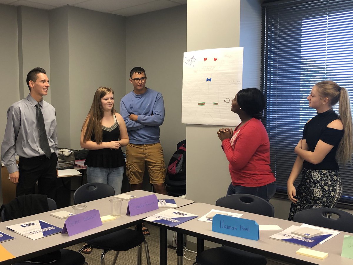 RedBlueMathandU's tweet image. What is an Academy Ambassador? #ISDStrong @ISDAcademies #GoingBeyond