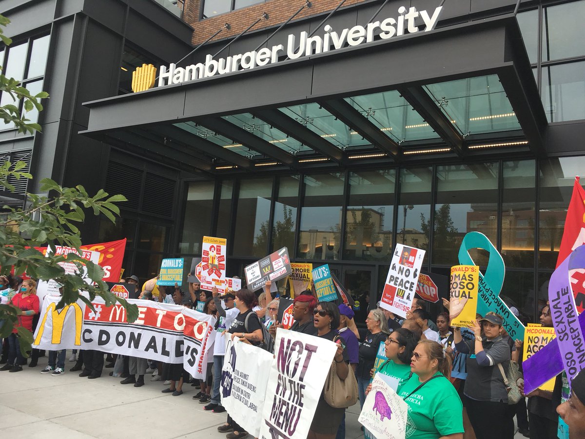 RaiseTheFloor's tweet photo. Standing in solidarity with @chifightfor15 + the @McDonalds workers who suffered #sexualharassment. @McDonalds needs to do better! https://t.co/MsAWfZ9shn