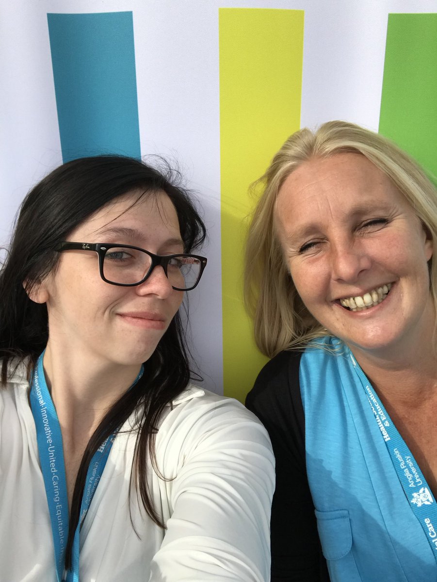 DrJoBowserAnger's tweet image. Loving #WelcometoARU #angliaruskin meeting all our students!! Yay 😁 your future is as bright as the deck chair!!!