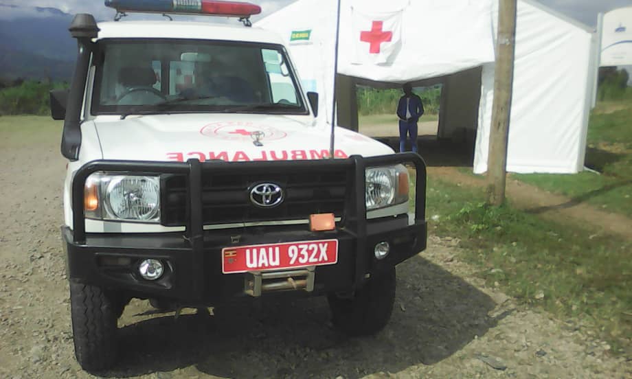inakasiita1's tweet photo. @UgandaRedCross deployed fleet yo support the #Ebolapreparedness emergency activities in #Busonga at the #Ebola screening centre in Bundibugyo. Other boarder points with emergency services include #Kasese #Kisoro & #Kabala in western #Uganda @UNICEFUganda @WHOUganda https://t.co/p47rUBZFsj