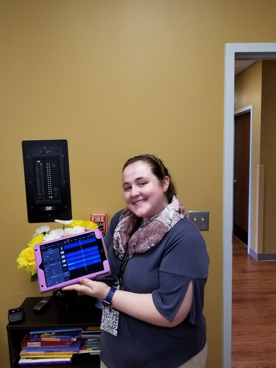 JudyJolly6's tweet photo. LONGVIEW ELEMENTARY SCHOOL music teacher, Laura Beatty, uses blended learning to  integrate multiplication facts through Garage Band. Student's get to create their own rhythms. https://t.co/7DqtstmEEZ