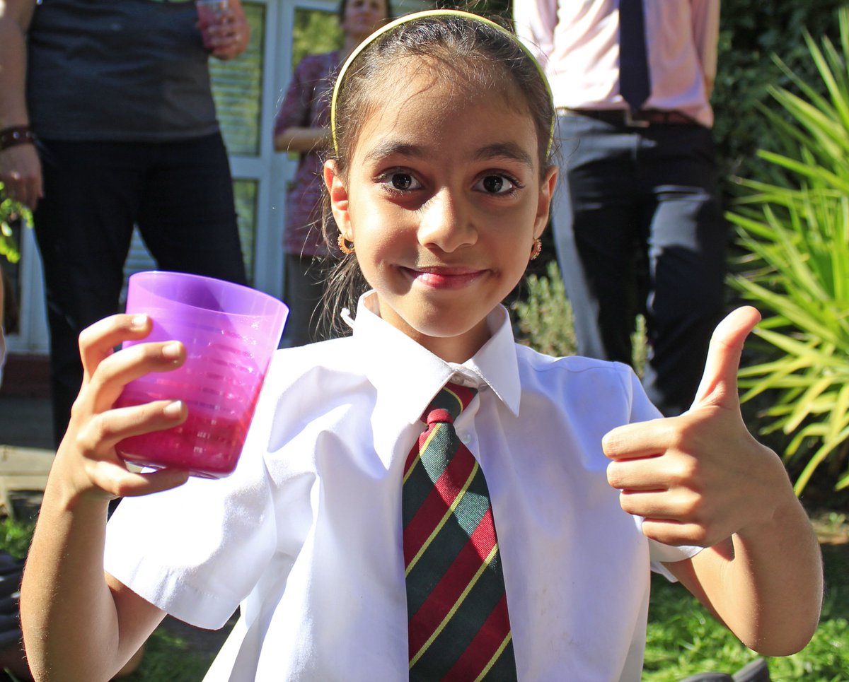 Great to see <a href="/St_JamesSchool/">St James' School</a> pupils in the #learninggarden for an #outdoorEnglish lesson and food tasting! Leaf monsters and #homemade beetroot and pear smoothie - what an afternoon! Thanks to <a href="/SeedsofChange/">Seeds of Change</a> and <a href="/captainplanetfd/">Captain Planet Fdn</a> for joining us! <a href="/VitamixUK/">VitamixUK</a> <a href="/gardenorganicuk/">Garden Organic</a>