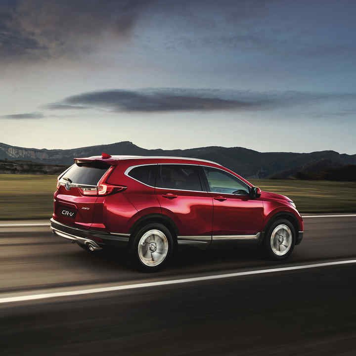 autovista_group's tweet image. .@GlassGuide’s Car Editor, Robert Redman invited by @Honda to #testdrive their #NewCRV at #StanbrookAbbey today. Available early 2019..we’re looking forward to hearing more on his #CRVExperience 

@HondaUKPR #Automotive #SUV #Honda #NewCars #Cars @StanbrookAbbey @GlassRobRedman