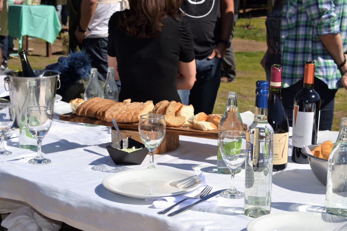 Un poco de lo que fue el Festival de Cocina 7 Lagos. Gran Festival Gastronómico en Villa La Angostura. Un placer haber sido parte :)
#AlunCo #cocina7lagos #gourmet #chef #gastronomia #patagonia #villalaangostura #cocinaregional #festival