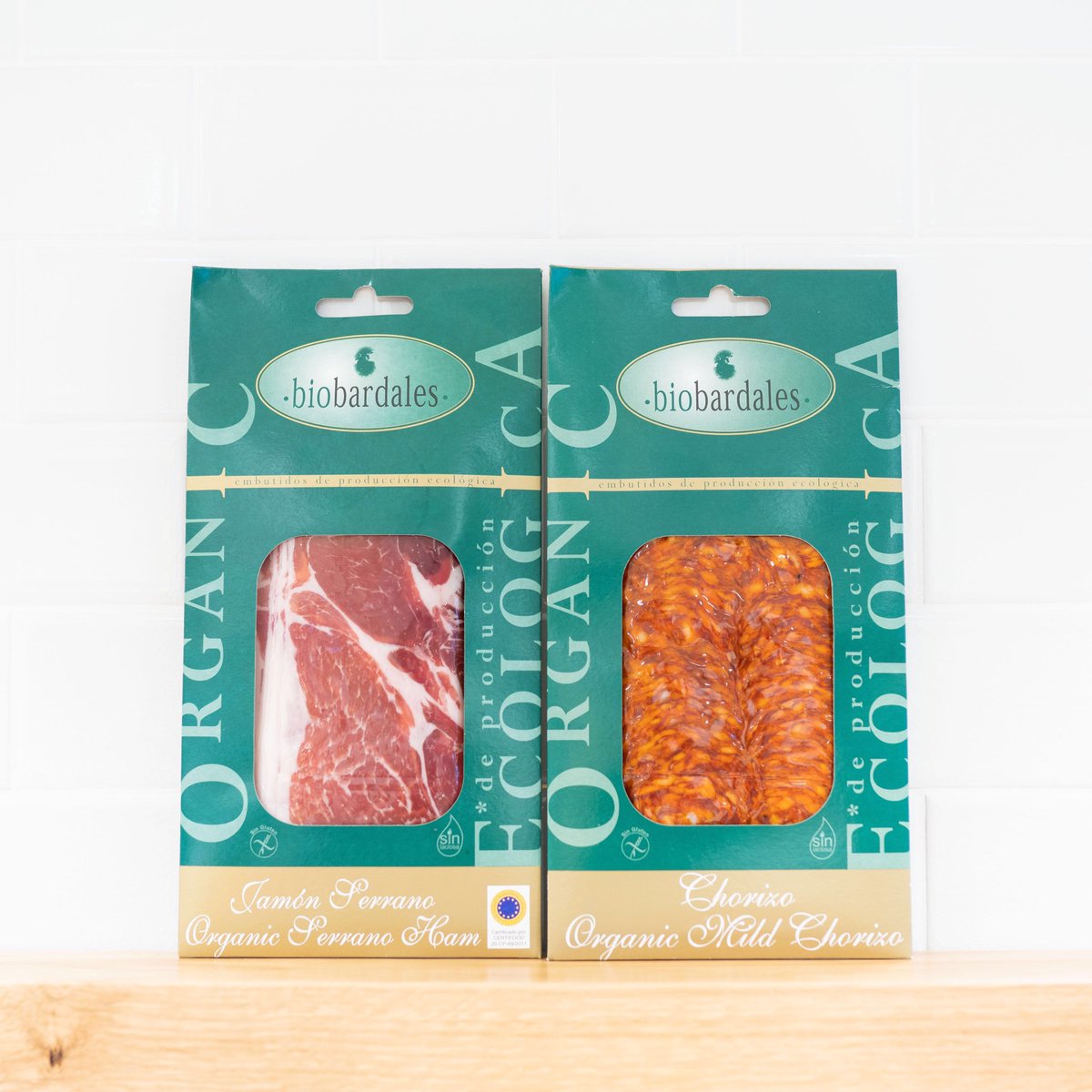 Family-run Biobardales produce their organic cured meats on the northern slope of the Sierra de Guadarrama. They use innovative methods to ensure pork perfection and we couldn't be happier with the result!