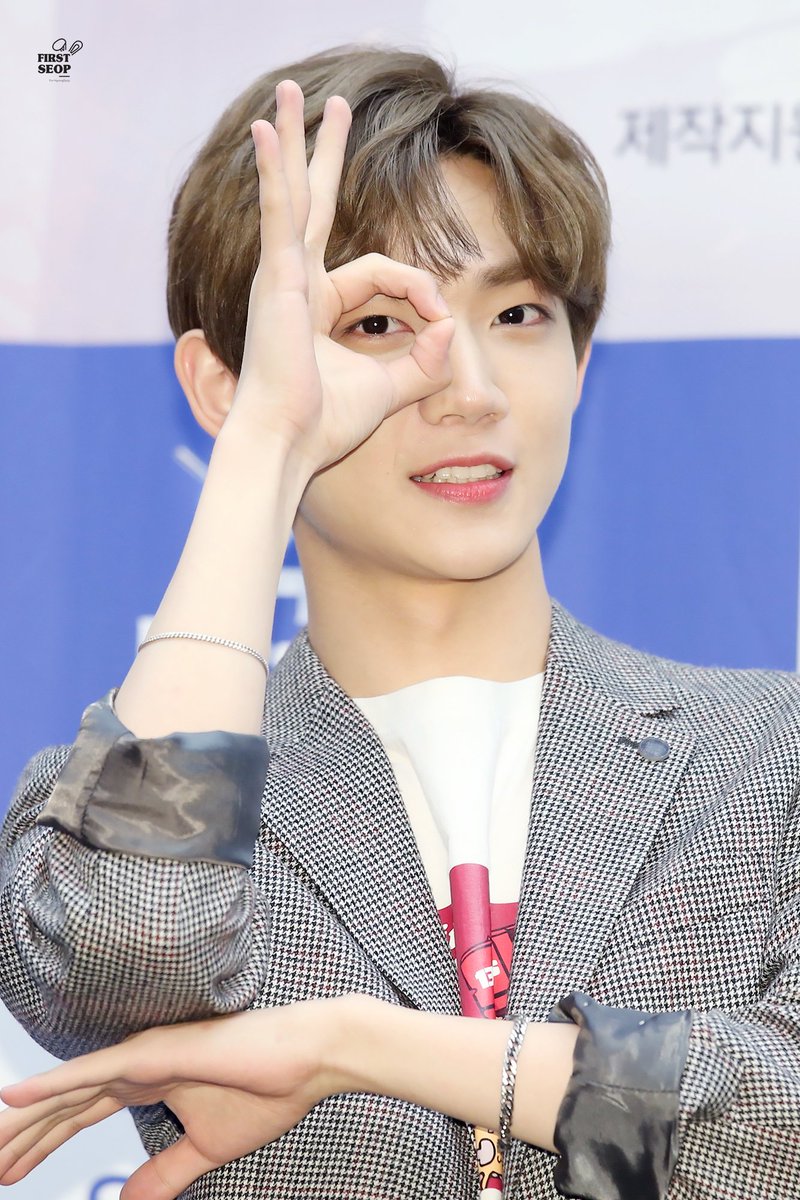 FIRSTSEOP's tweet photo. 180917 악동탐정스2 제작발표회

피카부~~~~👌

#안형섭 #형섭 #AhnHyeongSeop #安炯燮 https://t.co/PiwEJR5WRt