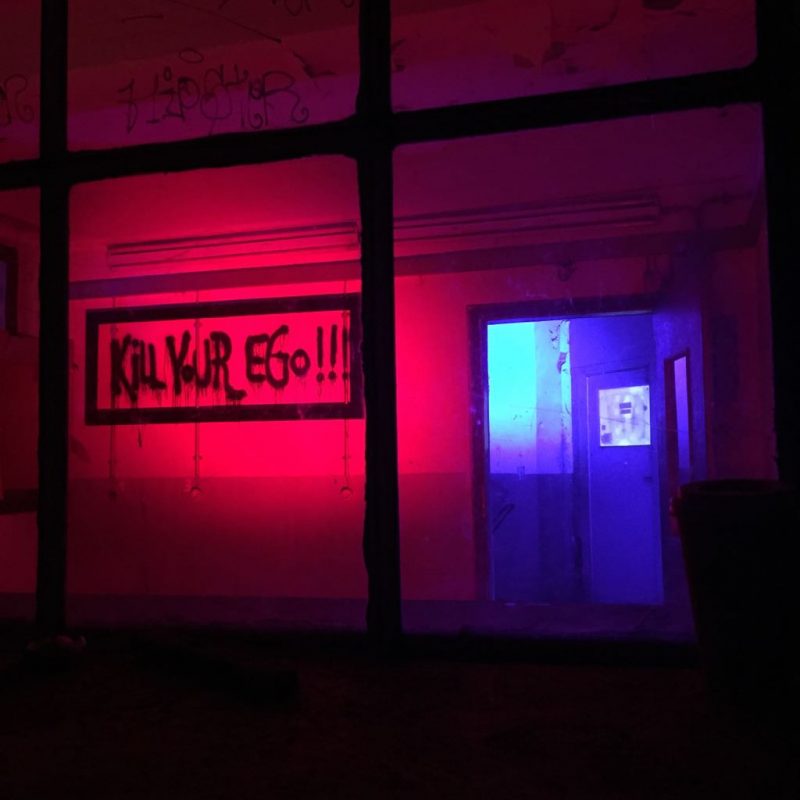 frohfroh's tweet photo. Pop-up-Club im Leipziger Norden – Das Kunstfestival @_Monumenta in Leipzig-Wahren präsentiert nicht nur 6.000 Quadratmeter Kunst „zwischen Street und Fine Art“, sondern bietet seinen Besuchern auch eine Außenbar und einen eigenen Club: https://t.co/zoAar3id1q https://t.co/9FFL7wT6lv