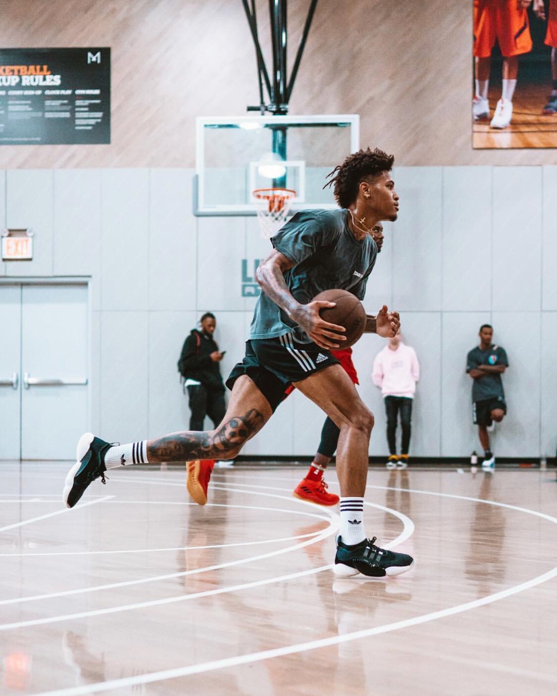 B R Kicks on X KELLYOUBREJR wearing the Adidas Crazy BYW X LVL 2. How they look https t Ex552ceCF4 X