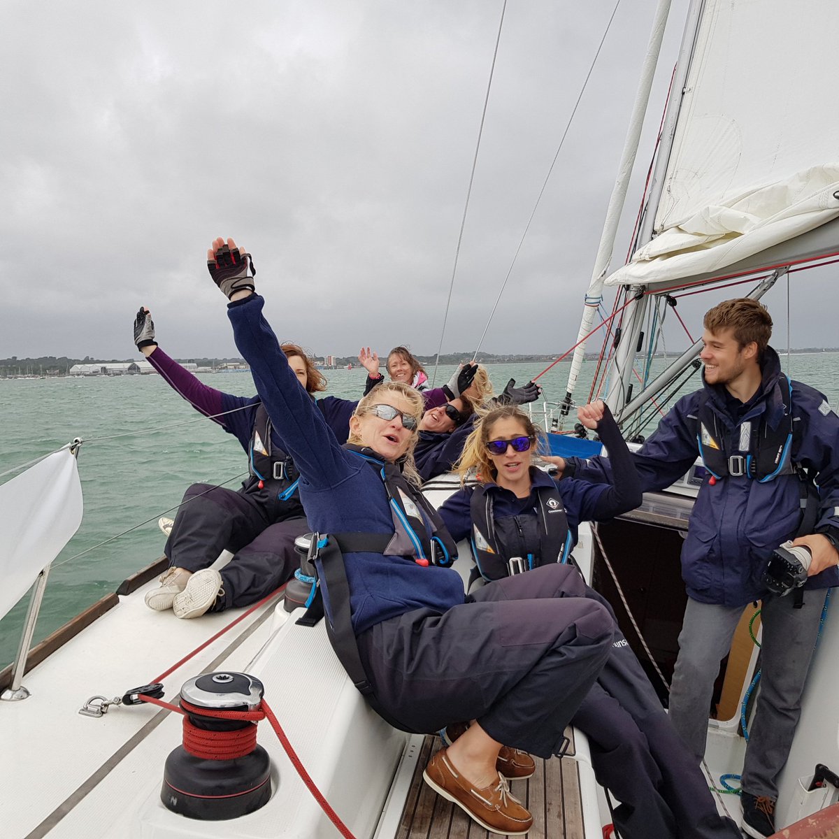 LizandFitzShop's tweet photo. 1st place with 1 race to go!

@ChrisReesUK @SotonBoatShow #girlscansail https://t.co/slUu0oIN1Y