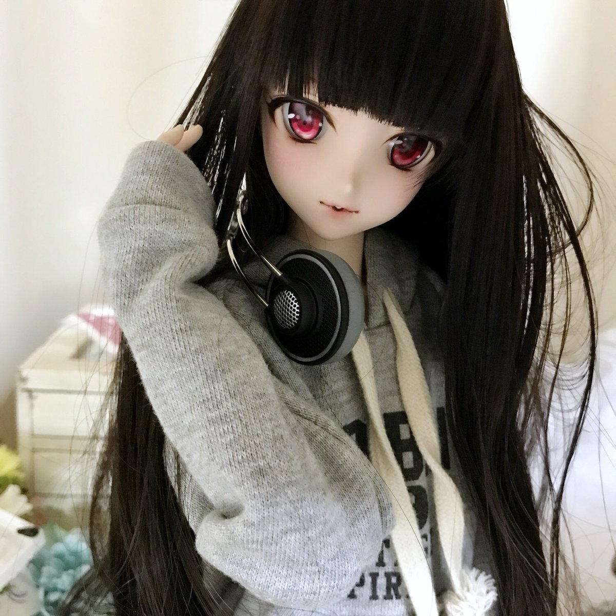 Megu Sur Twitter 髪の長い人ってヘッドホンどうするんですか Megu Sur Twitter 髪の長い人ってヘッドホンどうするんですか