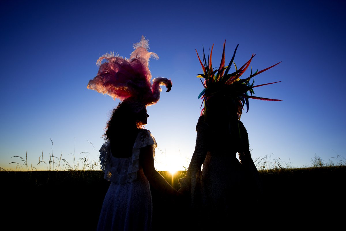 Earlier this summer we hosted another epic shoot styled by <a href="/BlackcatJoanna/">VVRaven</a> along with a dream team of suppliers - check out the blog <a href="/magpiewedding/">Magpie Wedding</a> for more! magpiewedding.com/2018/09/11/boh…