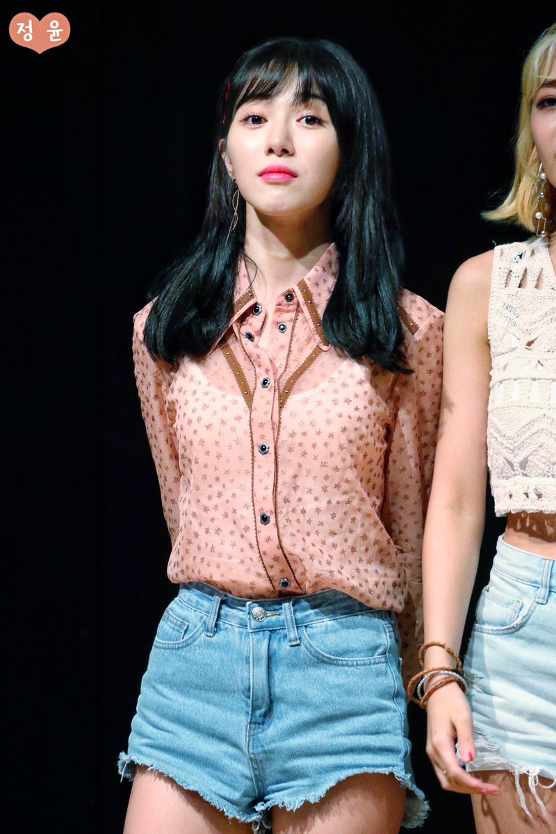 tingyun0508's tweet photo. 20180617 AOA 팬사인회 민아 ❤️
#에이오에이 #AOA #민아 #Mina #Bingle_Bangle #빙글뱅글 @AOA_FANCLUB https://t.co/hCd9HP8Nl6