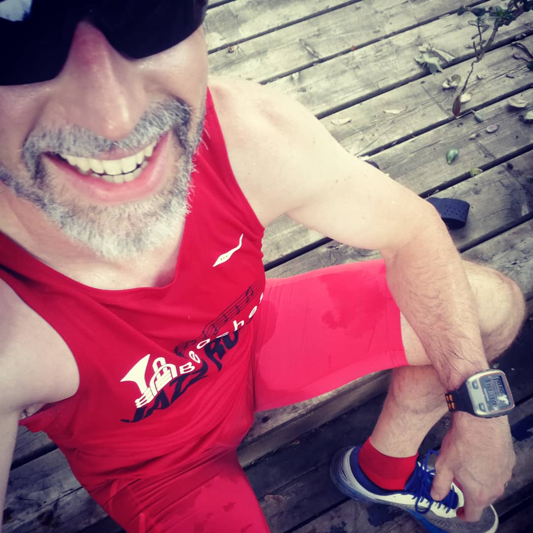 dieselRuns's tweet image. Pulled some run clothes together in the dark. Turns out it was a great day to be Rarebit, rockin red from head to toe. #YouLookGreatInRed #GoRarebits