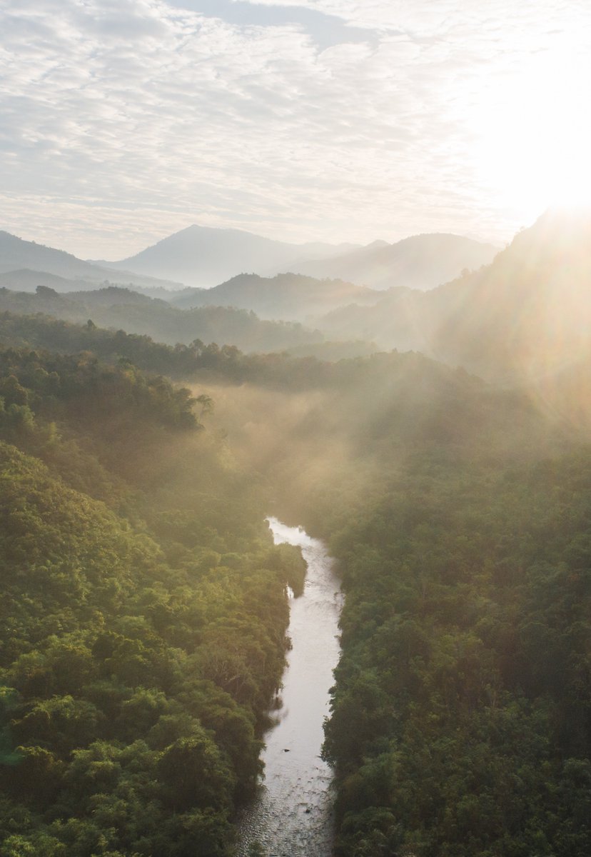 Traveloka Indonesia No Twitter Ini Dia Pemandangan Di Atas Bukit