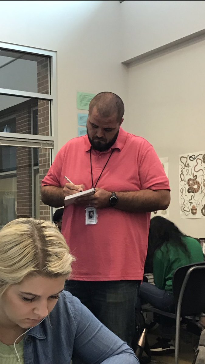 SHS_GreatThings's tweet photo. Does learning about Anatomy make your skin crawl? If so, you should check out Mr. Elliott's anatomy class. His students are asking questions and preparing for their big Integumentary test!! #skininthegame #BeACardinal #FlyAsOne https://t.co/5DT4At2Fun