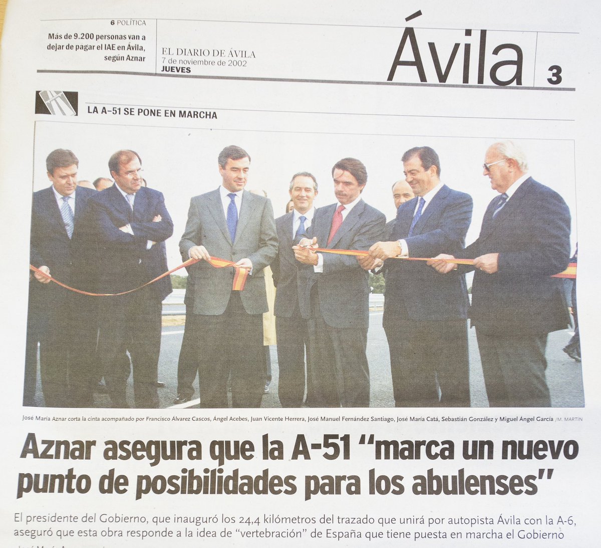 ElColectivoAv's tweet photo. Hoy que esta de moda hablar de #Aznar y sus mentiras. Rescatamos otra de la hemeroteca que estamos recopilando para #AP6LaMoralDelVampiro https://t.co/NIj9z9IoYV