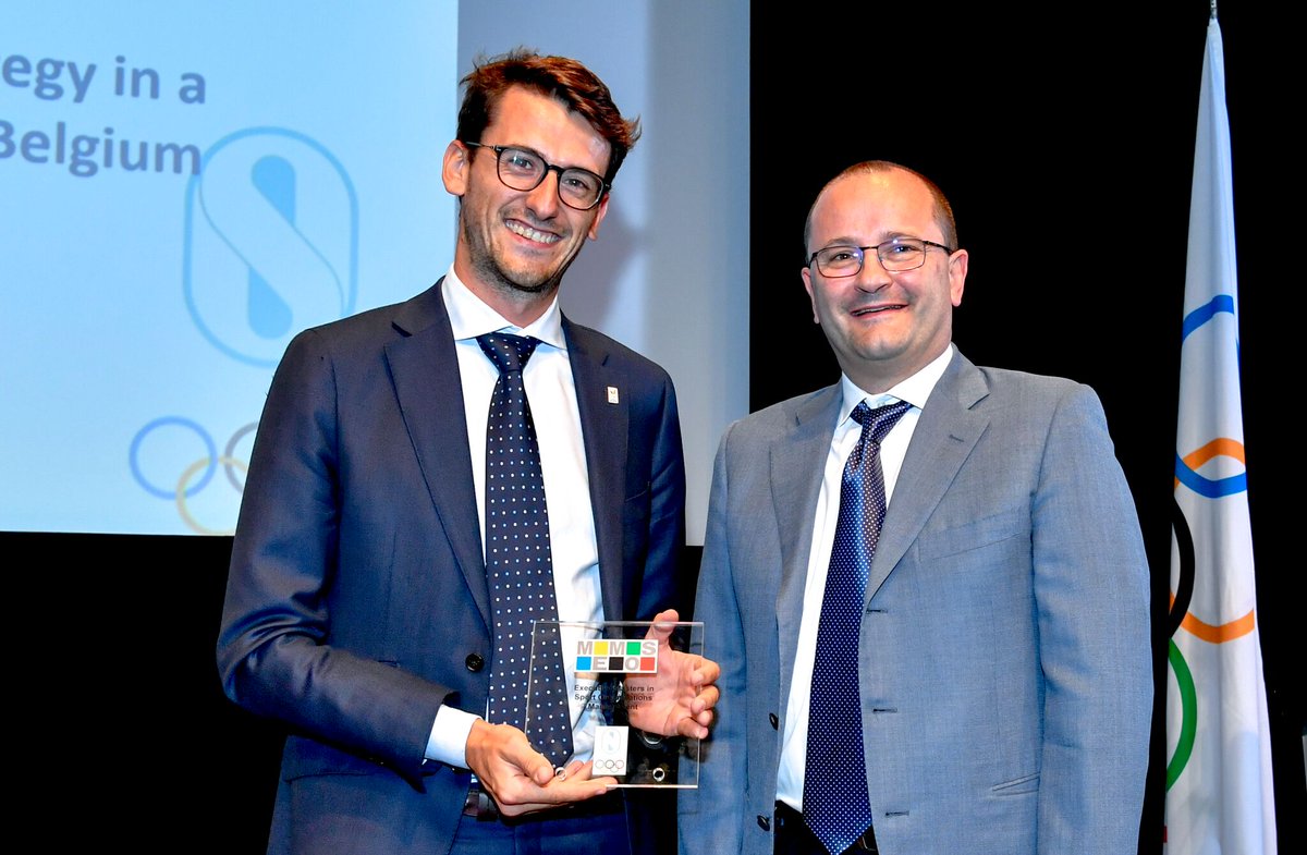 VanBaelenM's tweet photo. Very honoured to end my #MEMOS year with an Executive Master degree and with winning the #Madella trophy for best project! Thank you @teambelgium and #OlympicSolidarity for this great opportunity! Officially a Memosian now #MEMOSXXI https://t.co/cpbEC15Mmo