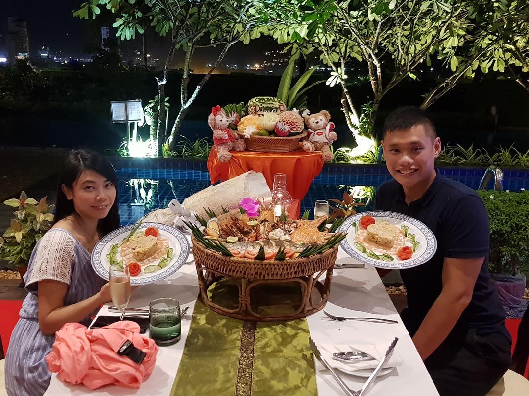 sss_phuket's tweet photo. 🙏Thank you 🙏
When you Smile 😊
When you Enjoyable 😉
When you Successful ☺️
When you Love 😍
“Romantic Candlelight”
cr. Crystal & Derek
#seaviewrestaurant #seasunsandresort
#patong #phuket #hotel #resort #spa #travel #beach #Thailand #TripAdvisor https://t.co/C9prFcCmPf