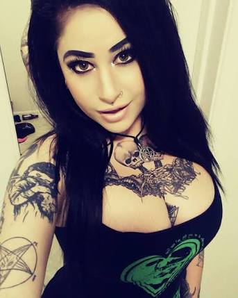AlliahLove2's tweet photo. good evening fellas!!had a rough boring day??come and dm me we might make things better...as for me...i had a great day sellingnudes #paypal #bbc #cock #ass #pussy #horny #cumslut #cum #cumtribute #tits #snapchat #sellingnudes #bdsm #horny #adult #anal #babygirl #sellingnudes https://t.co/v3VPrBtaH5