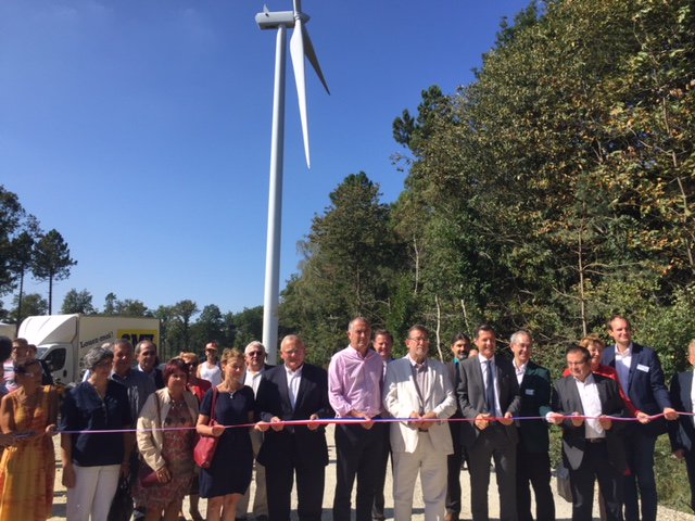 Inauguration de 8 éoliennes à Montmiral en Drôme des collines, bel exemple d'un travail avec tous les élus de sensibilité diverses et de nombreux partenaires privés. #eolien <a href="/ValenceRomans/">Valence Romans Agglo</a>