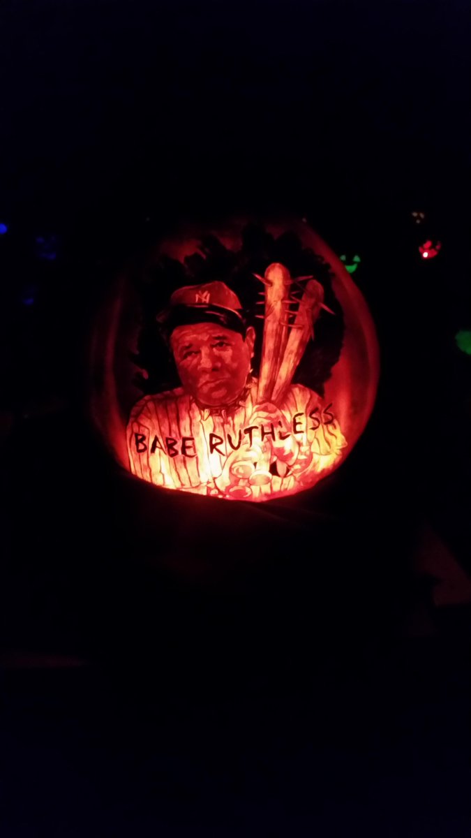 TV_Fanatic_Girl's tweet photo. #HalloweenDecor day 7!
This is from a pumpkin light show I went to last year! Can't wait to see what they have this year but I'm going to see the #NewYorkYankees play today so thought this was appropriate!
#Halloween 🎃
#Yankees #BabeRuthless love it!
🍒🖤 https://t.co/IqWwBfOMO5