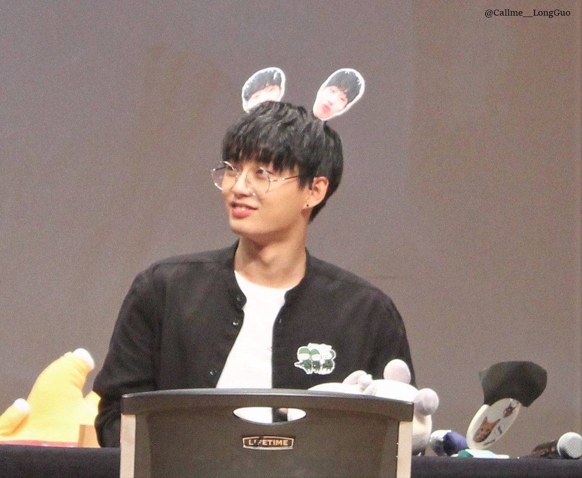 Callme__LongGuo's tweet photo. 180916 노량진 팬싸
용국아 앞니 조심 ‼️

#용국 #김용국 #JINLONGGUO https://t.co/PTnSa8Gt3C