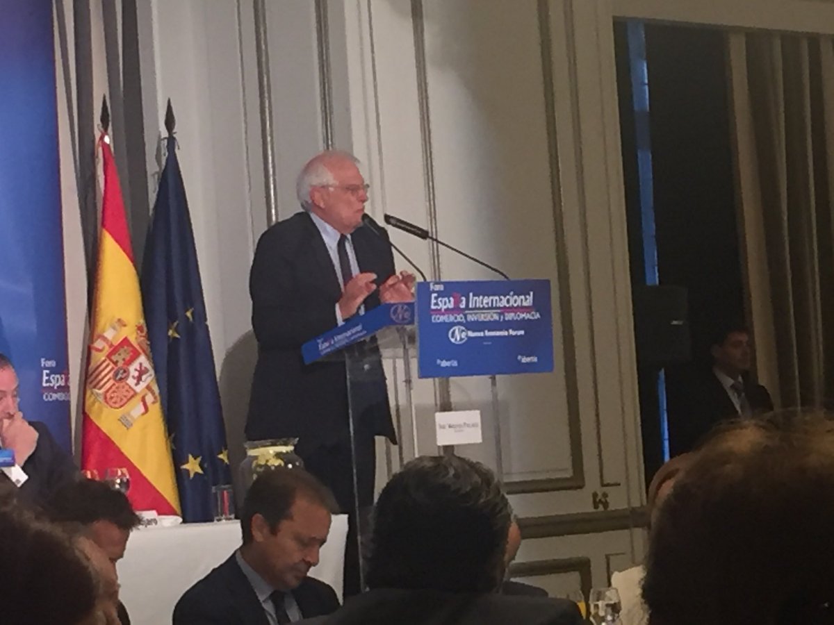 Gracias a <a href="/JosepBorrellF/">Josep Borrell Fontelles</a> <a href="/MAECgob/">Ministerio de Asuntos Exteriores, UE y Cooperación</a> por la amplia presentación de la política exterior de España <a href="/NewEconomyForum/">New Economy Forum</a> subrayando la importancia de seguir fortaleciendo la #UE, aumentar cooperación internacional y promover paz en el Medio Oriente.