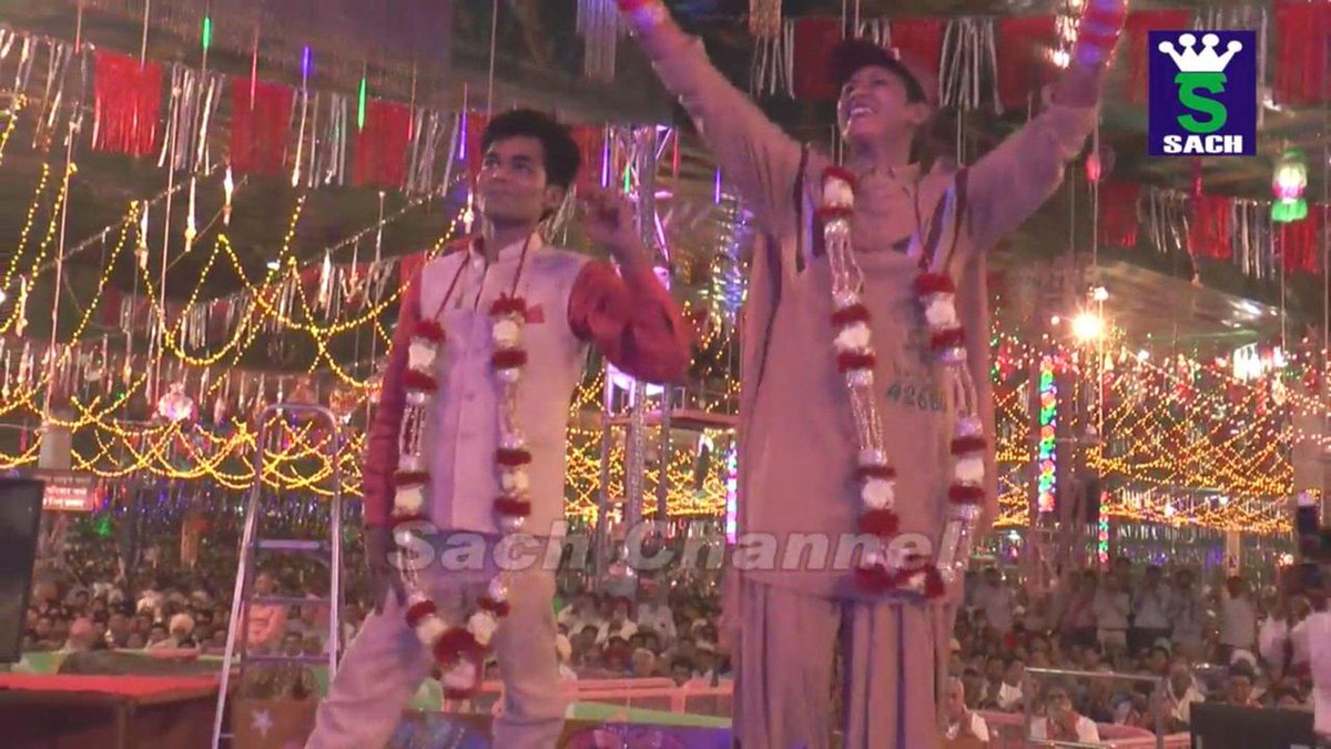 AroraGirl4's tweet photo. Following the teaching of saint Dr @Gurmeetramrahim singh ji insan under this initiative,
Educated girls (#मर्दानी_भक्त_वीरांगना )came forward to assist handicapped boys to getting married.
#मर्दानी_भक्त_वीरांगन @derasachasauda https://t.co/gw8xZ4C6zJ