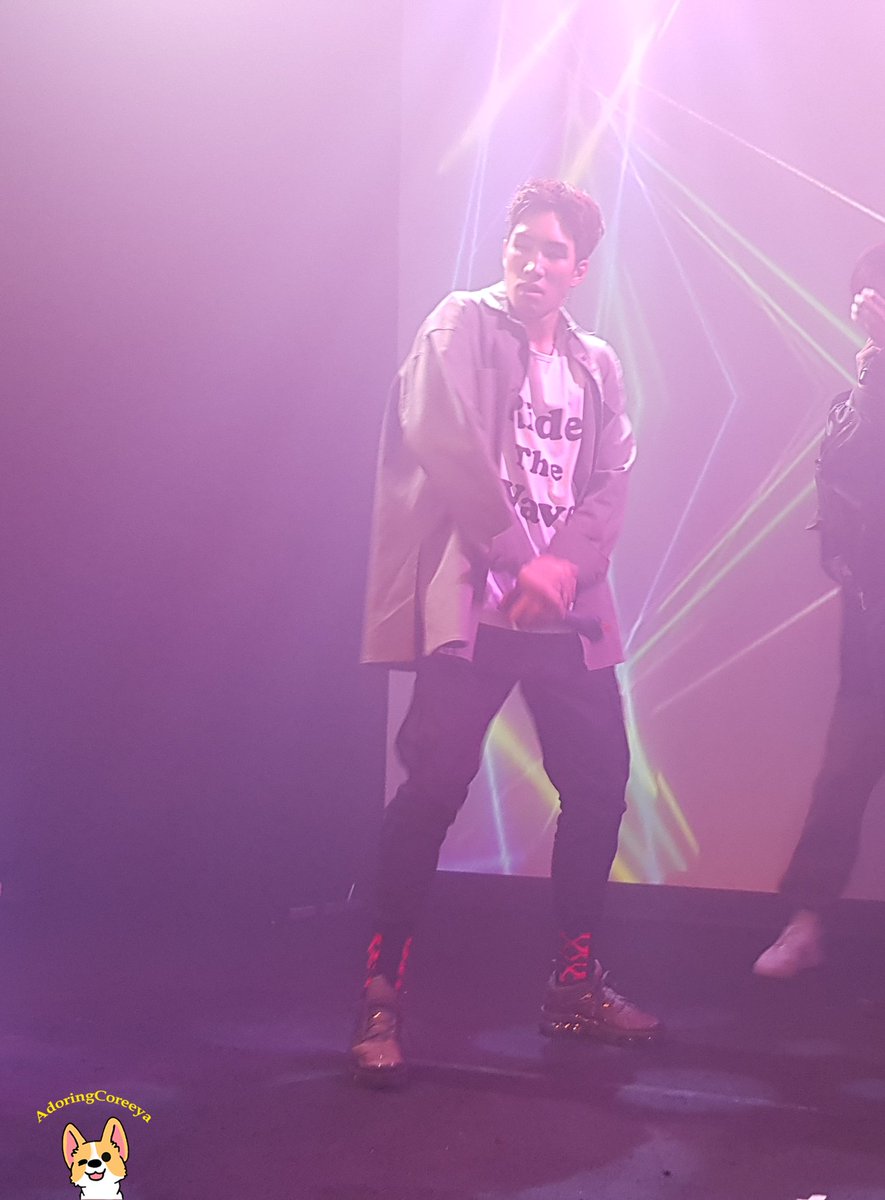 adoring_corbyn's tweet photo. [August 7th 2018, Paris]

He is so amazing 🗻

@24K_coreeya 

Please don't repost without credit or  crop logo 👌🏻

#투포케이 #코리 #Cory #24KCory #24KinEurope #AdoringCoreeya https://t.co/ux0PBgKBqw