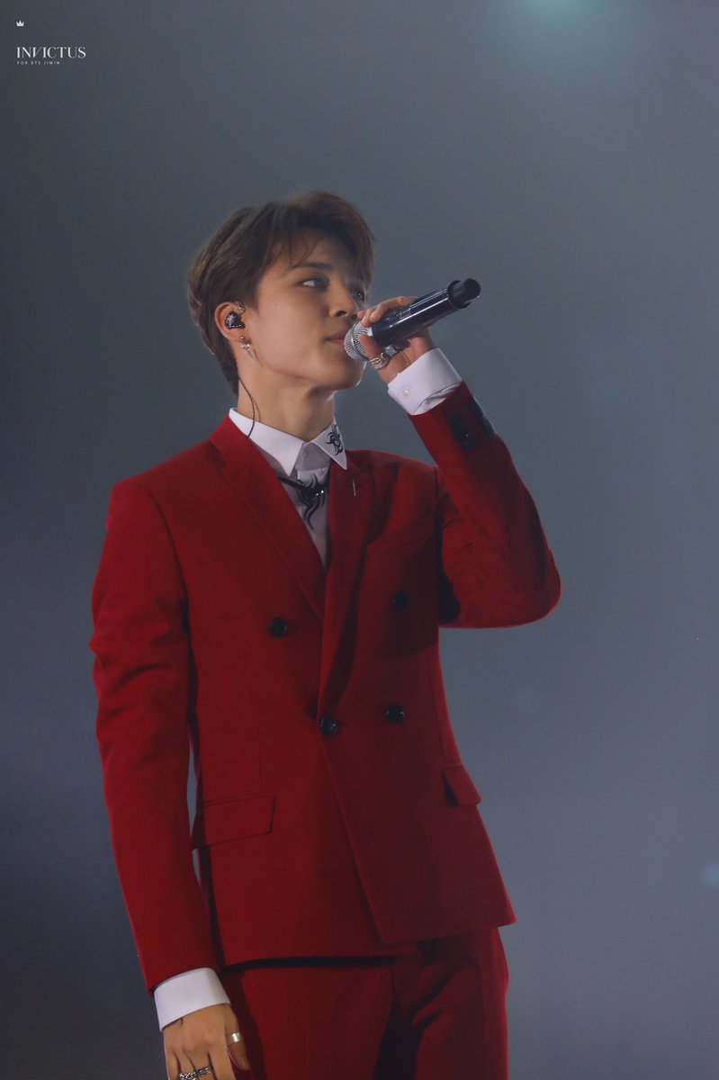 JiminPortugal's tweet photo. 🎤 [HQ] Soribada Awards 2018 🎤

Cr: nas fotos
#JIMIN #지민 #박지민 #방탄소년단 
#BTS⁠ ⁠⁠ ⁠⁠ ⁠⁠ ⁠ 
#Soribada2018 https://t.co/zv4okUWghz
