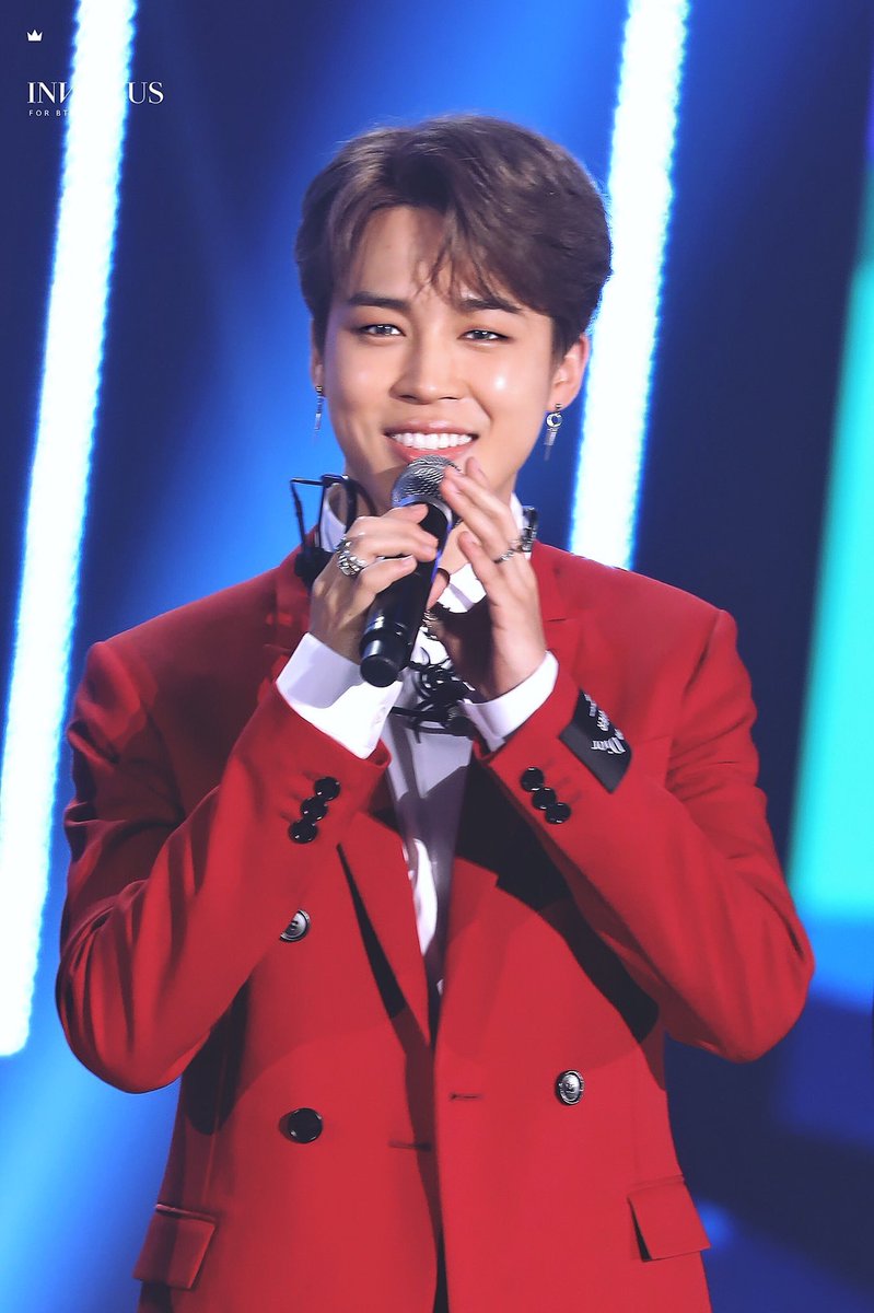 JiminPortugal's tweet photo. 🎤 [HQ] Soribada Awards 2018 🎤

Cr: nas fotos
#JIMIN #지민 #박지민 #방탄소년단 
#BTS⁠ ⁠⁠ ⁠⁠ ⁠⁠ ⁠ 
#Soribada2018 https://t.co/zv4okUWghz